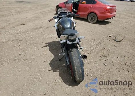 2024 Suzuki Gsx800 F z USA, uszkodzony, nr VIN JS1EM13B2R7103349